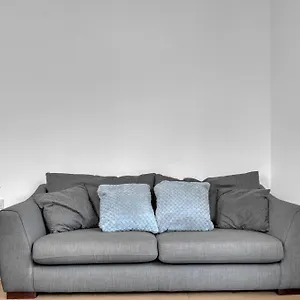 new-modern-apartment-near-heathrow-airport.brighton-hotels-england.com/